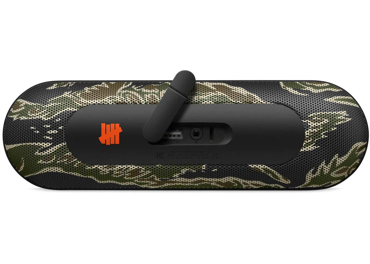 Beats x UNDEFEATED Pill Speaker
