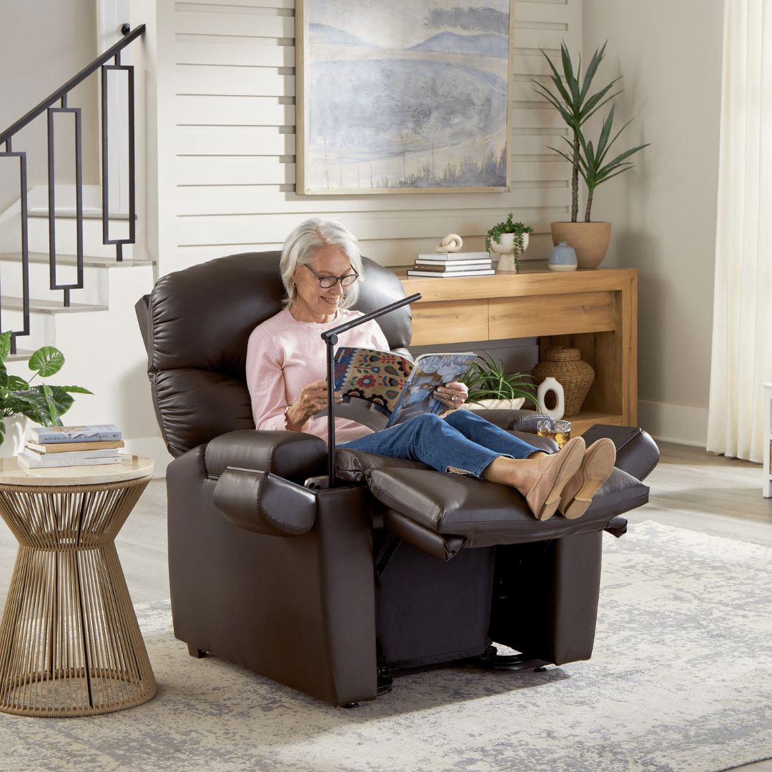 UltraComfort Alora UC576 Small Lift Chair – Zero Gravity & Petite Fit