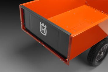 Husqvarna 12 CU FT Steel Swivel Dump