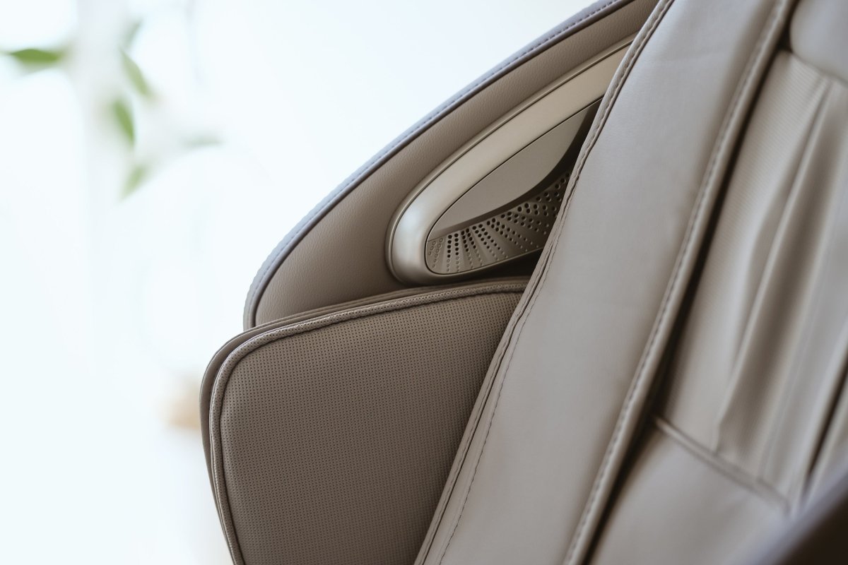 Fujiryoki MR6000 Calm Plus Massage Chair