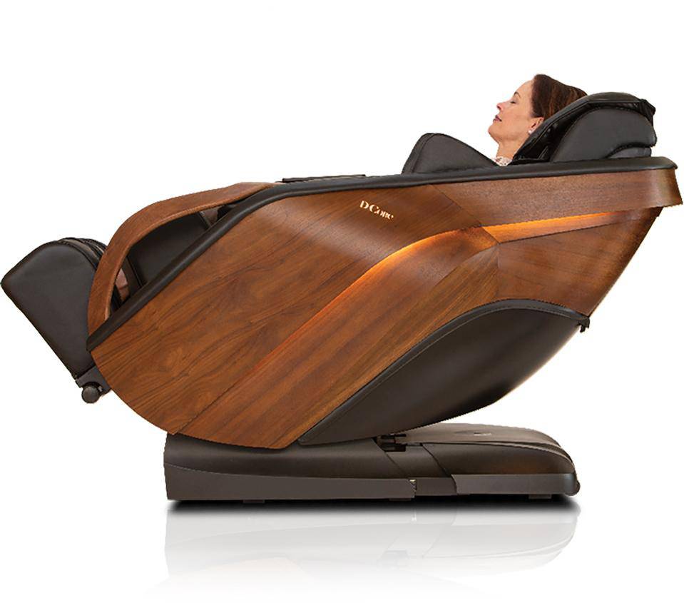 DCore Cirrus 3D True Shiatsu Massage Chair – Made in Japan