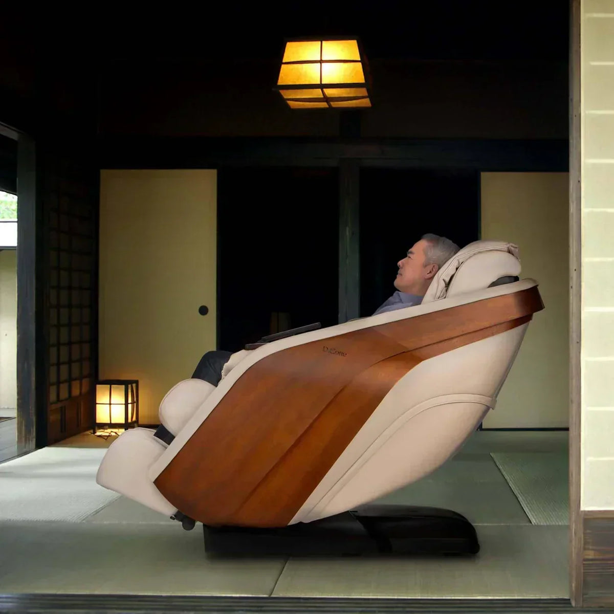 DCore Stratus JP Ultra Premium Made-in-Japan Massage Chair