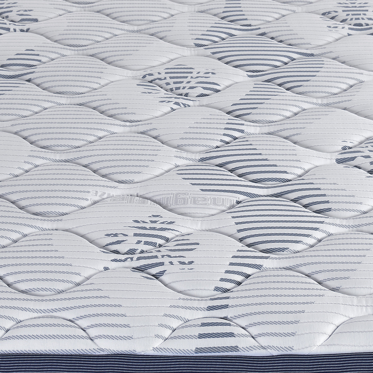 Magniflex Magnicool 10 Firm Luxury Italian Mattress with Temperature-Regulating Fabric