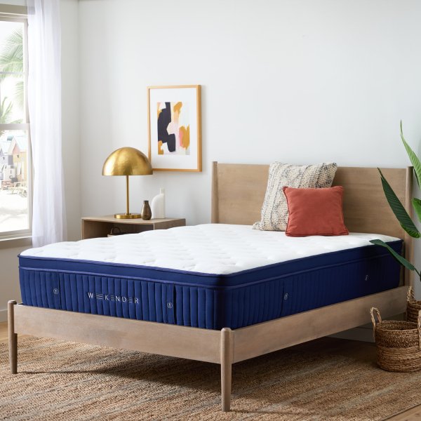 Weekender 13" Euro Top Hybrid Mattress - Plush Comfort & Support Mattress-in-a-Box