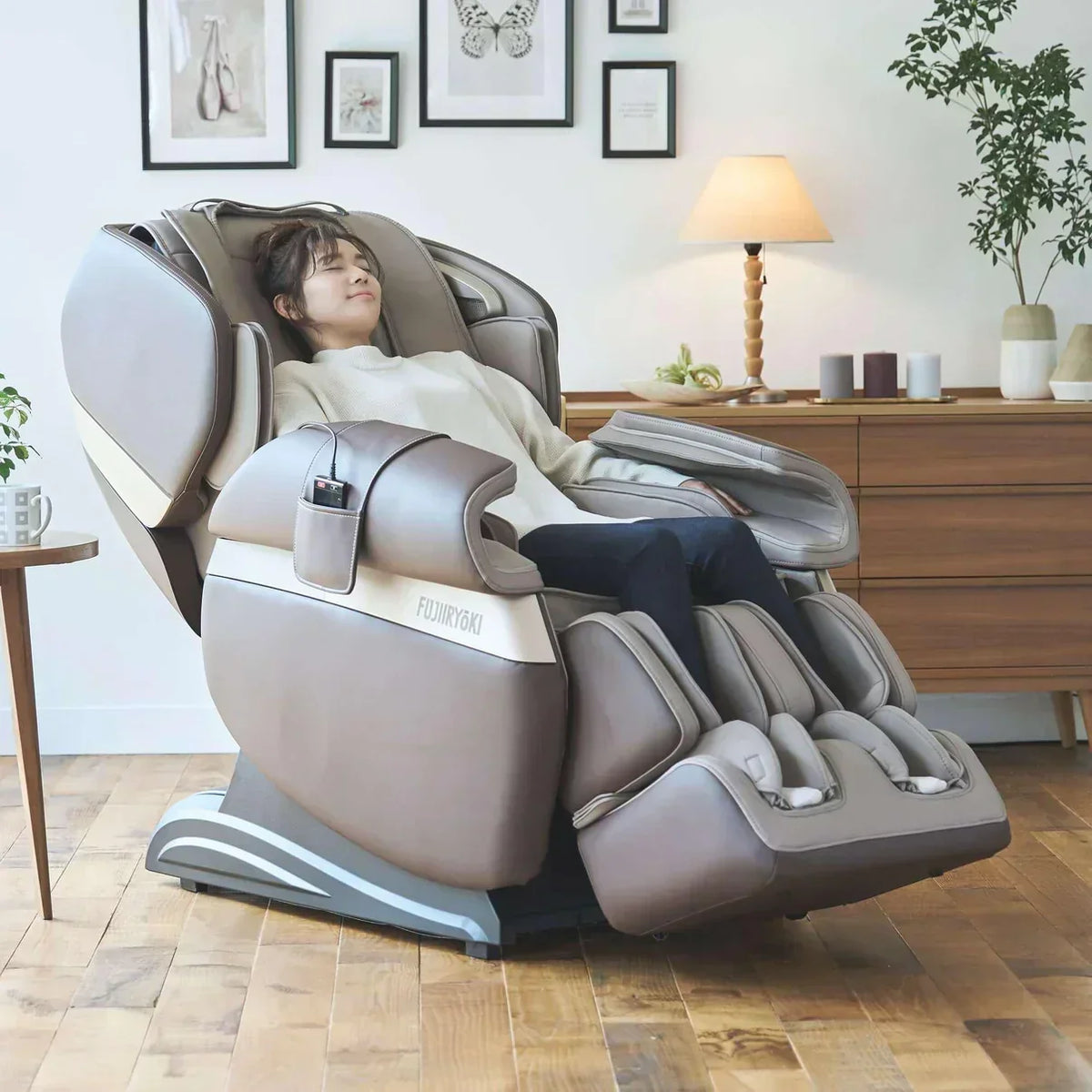 Fujiryoki MR6000 Calm Plus Massage Chair