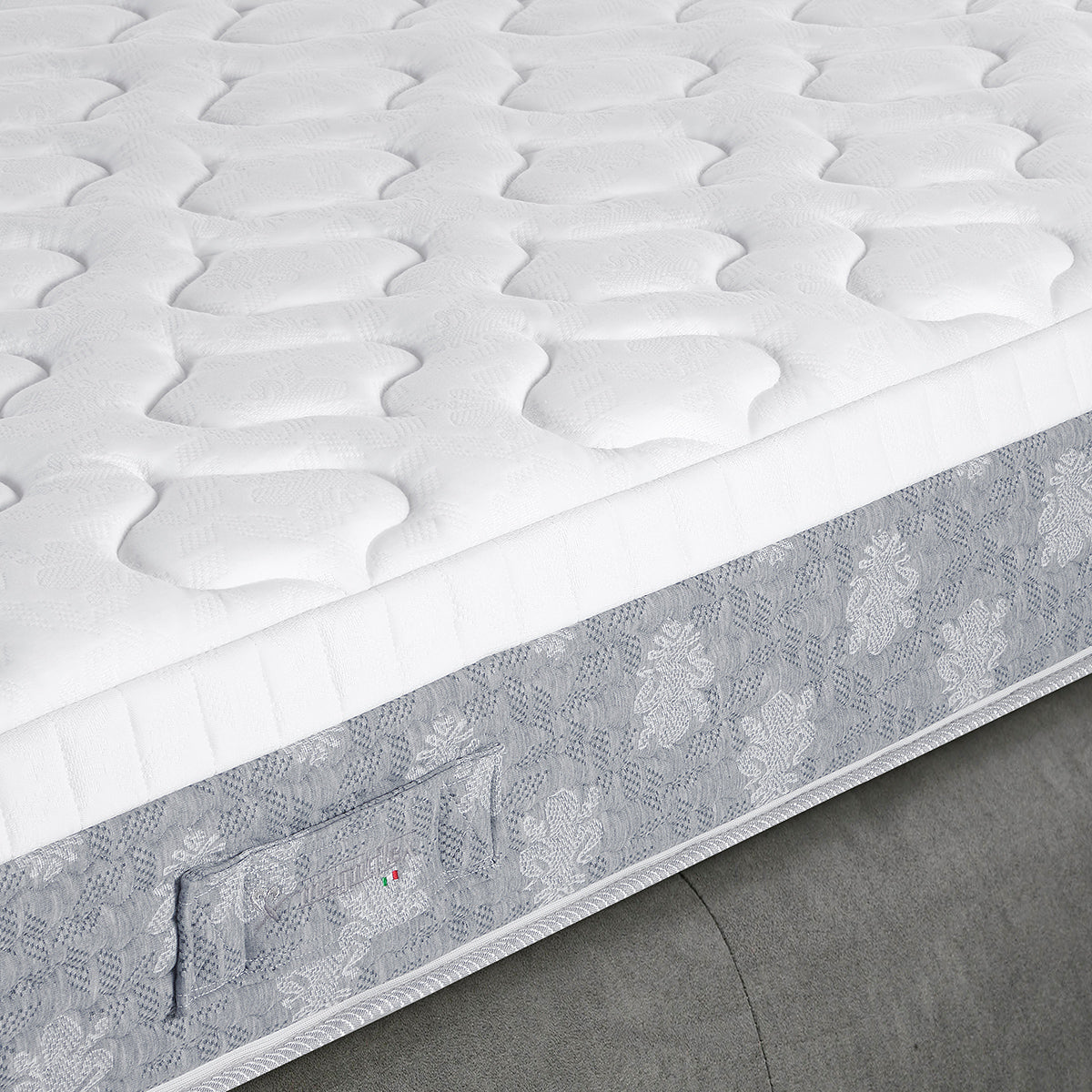 Magniflex Dolce Vita Dual 10 Mattress with Customizable Dual Core